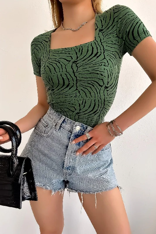 Women's Short Sleeve Square Collar Green Line Zebra Pattern Viscose Blouse Smart Business Blouse Women's Short Sleeve Square Collar Green Line Zebra Pattern Viscose Blouse Smart Business Blouse