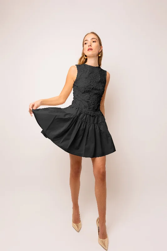 Frida Sleeveless Crochet Mini Dress Elegant Off-Shoulder Dress Mini