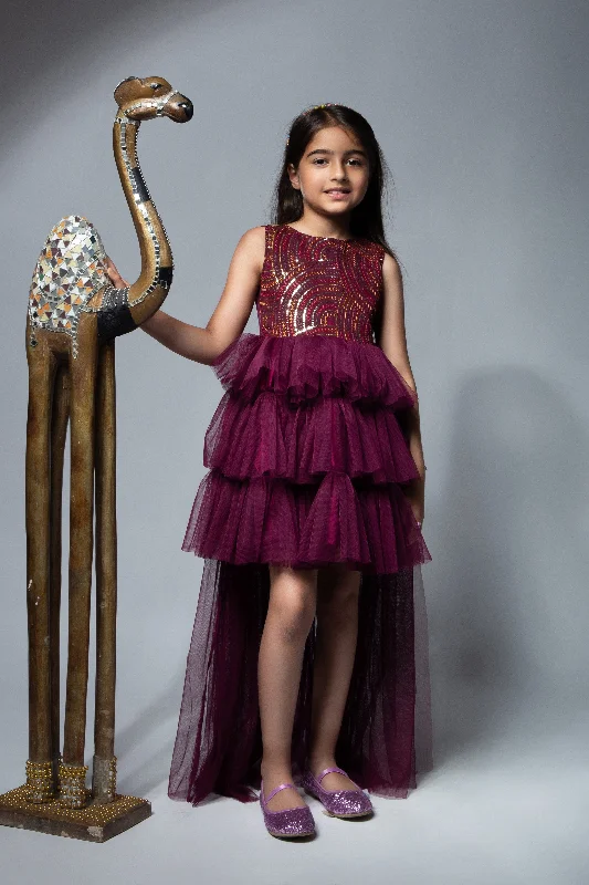 Pre-Order: Layered net dress with tail at the back-Wine Off-the-shoulder Chic Trendy Pre-Order: Layered net dress with tail at the back-Wine Off-the-shoulder Chic Trendy