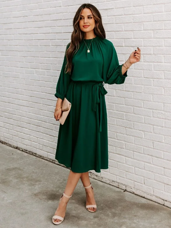GREEN