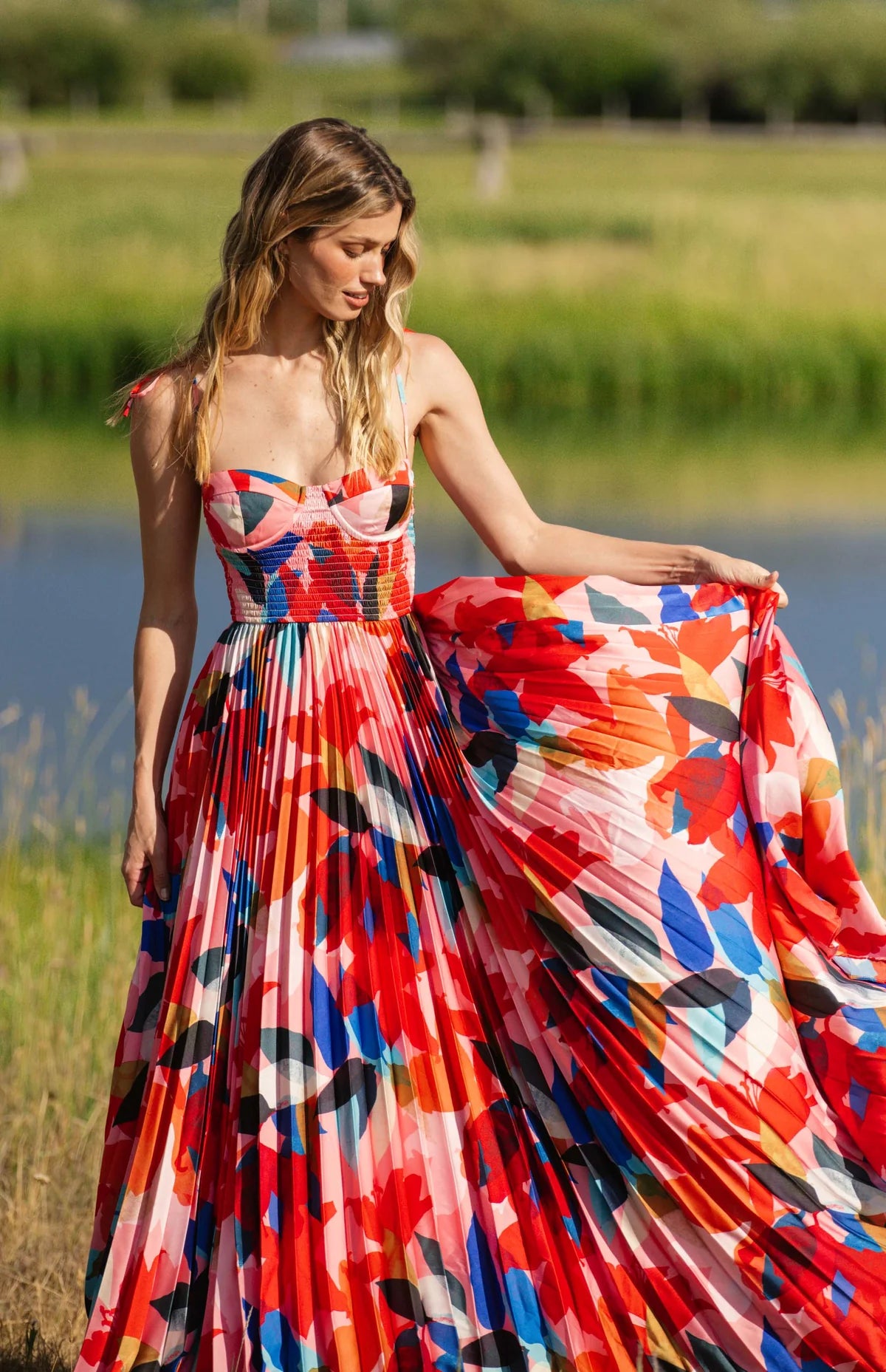 AYLA DRESS Off-the-shoulder Chic Trendy