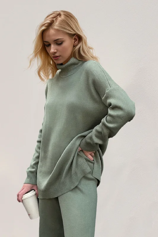 Side Slit Turtleneck Dropped Shoulder Sweater Elegant Classic Vintage