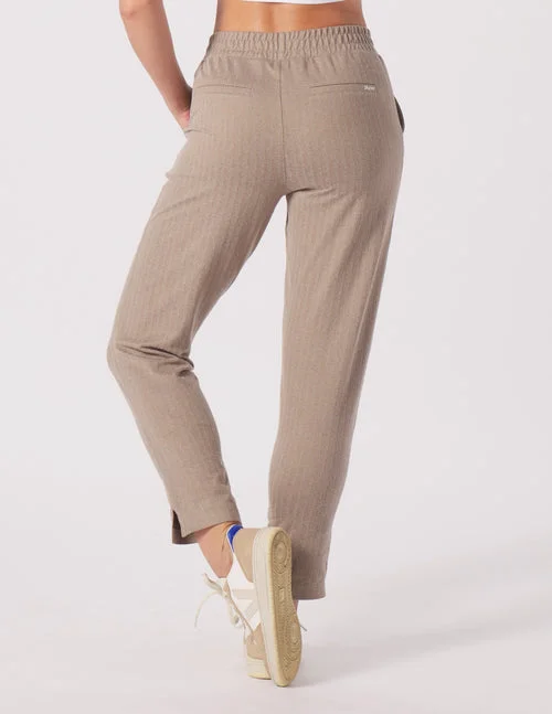 Glyder: On The Go Ankle Pant in Herringbone Mocha